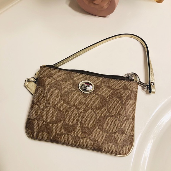 Coach Wristlet - Picture 5 of 5